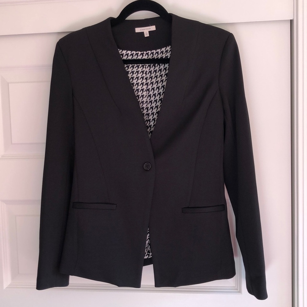 Women’s one button hip length blazer - EUC